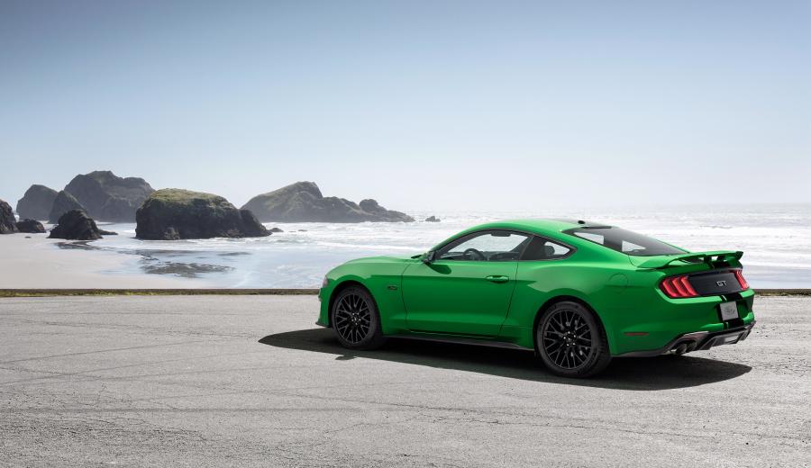  Ford Mustang GT Fastback 2017 года  (NA) (фото 40 из 40)